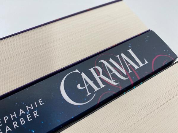 Innenansicht des Buches „Caraval“