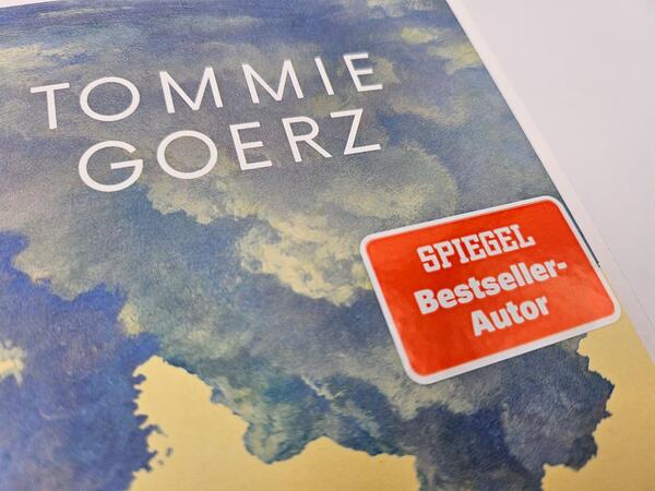 Außenansicht des Buches „Im Tal“