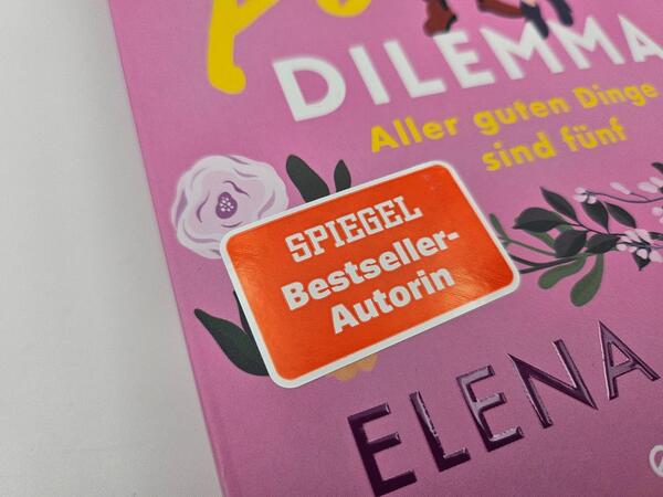 Außenansicht des Buches „The Fiancé Dilemma – Aller guten Dinge sind fünf“