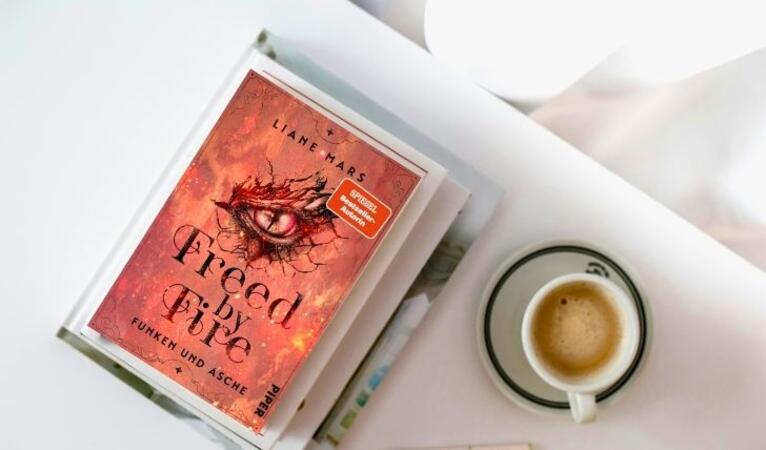 Freed_by_fire Du hast „Onyx Storm" ausgelesen?