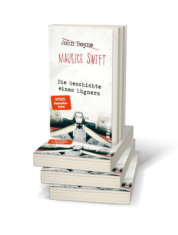 Bücherstapel des Buches „Die Geschichte eines Lügners“