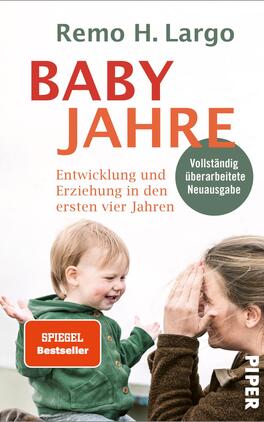 Babyjahre Das Buchcover zeigt eine Mutter, die spielerisch mit ihrem Kleinkind interagiert. Das Bild hat helle, freundliche Farben und vermittelt eine warme Atmosphäre. Der Titel „BABY JAHRE“ ist in großen, roten Buchstaben prominent platziert. Darunter steht der Untertitel „Entwicklung und Erziehung in den ersten vier Jahren“ in grauer Schrift. In einem runden, grünen Feld wird die Anmerkung „Vollständig überarbeitete Neuauflage“ angegeben. Am unteren Rand befindet sich der Hinweis „SPIEGEL Bestseller“ in kleinerer Schrift.