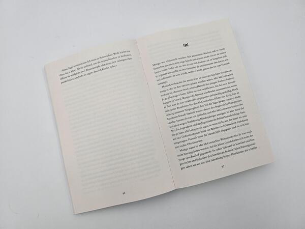 Außenansicht des Buches „Young Mungo“